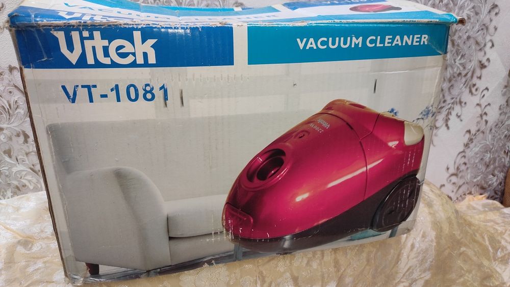 Продается пылесос Vitek VT-1081