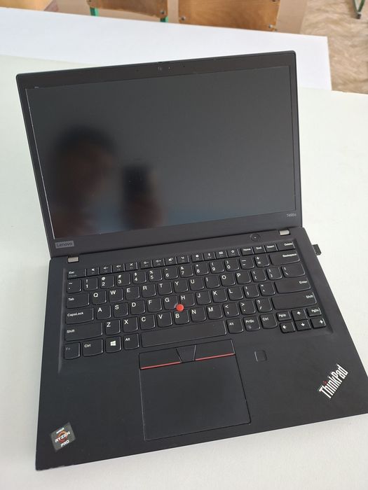 Lenovo ThinkPad T495s AMD Ryzen 7 3700U 16GB 256GB SSD 1920x1080 Class