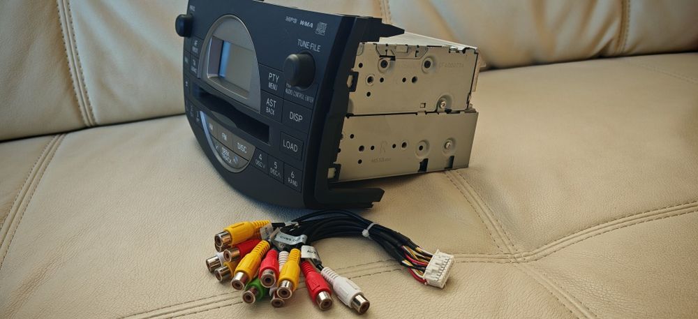 CD player cu magazie de cd-uri pentru Rav 4