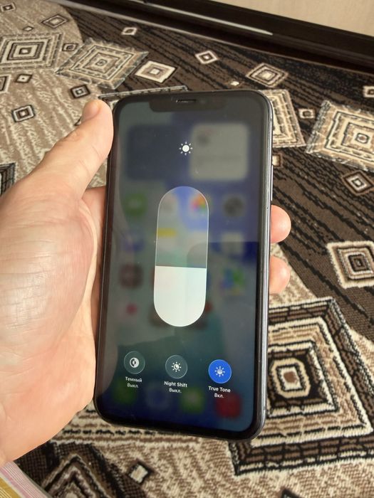 Apple 11 на 128 Г