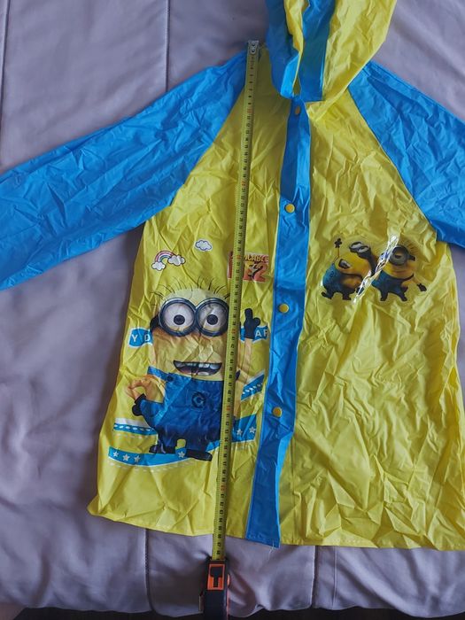 Дъждобран с предна надуваема част