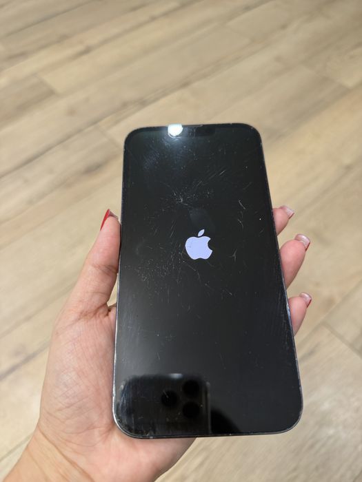 Продам айфон 13 про макс