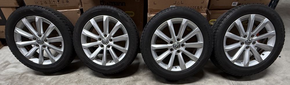 Jante/Roti Volkswagen Passat B8 cu anvelope 215 55 17
