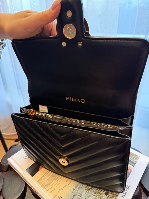 Черна чанта PINKO