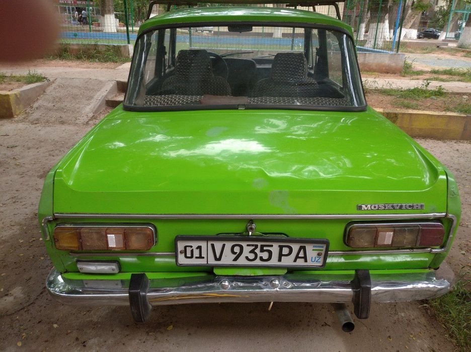 Продам машину Москвич АЗЛК 2140