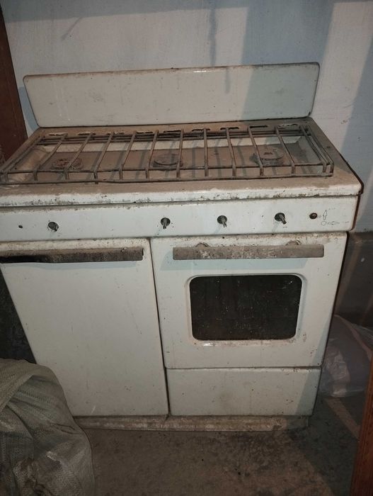 Продам Газ плиту