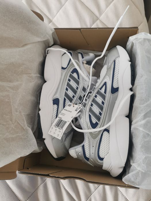 Продаю НОВЫЕ кроссовки adidas ozmillen