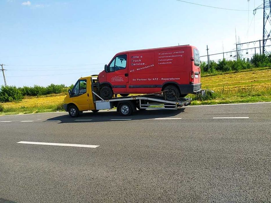 Dezmembrez Renault Trafic 8+1 . 19D