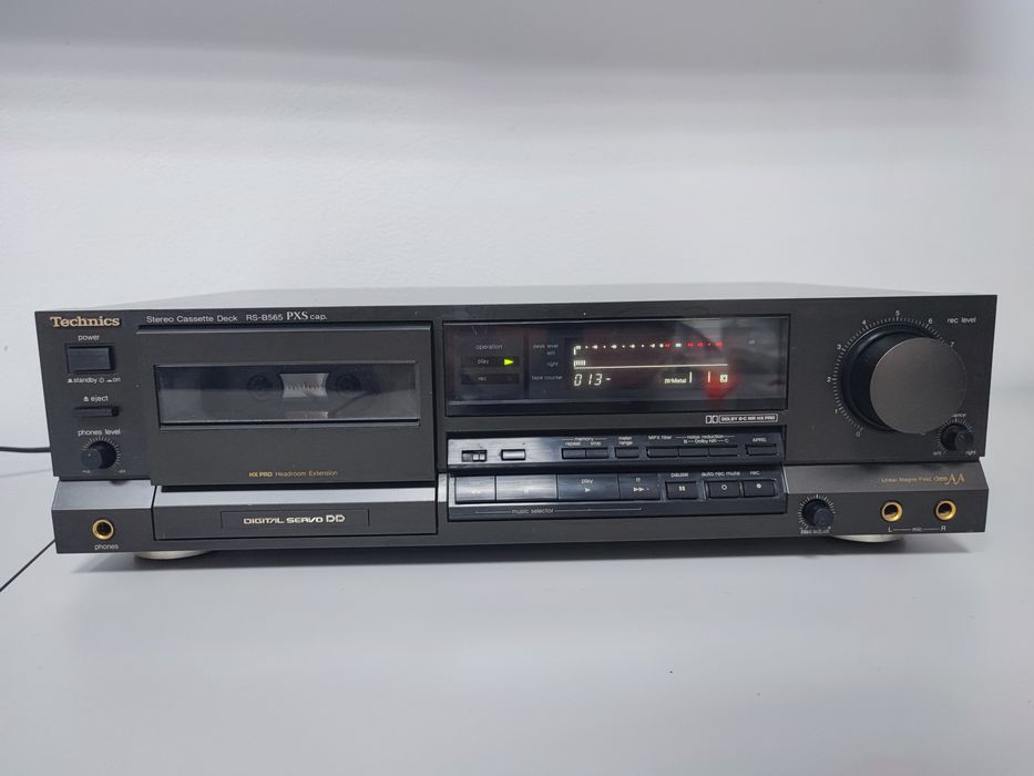 Deck Technics RS B565 PXS cap digital servo clasa AA