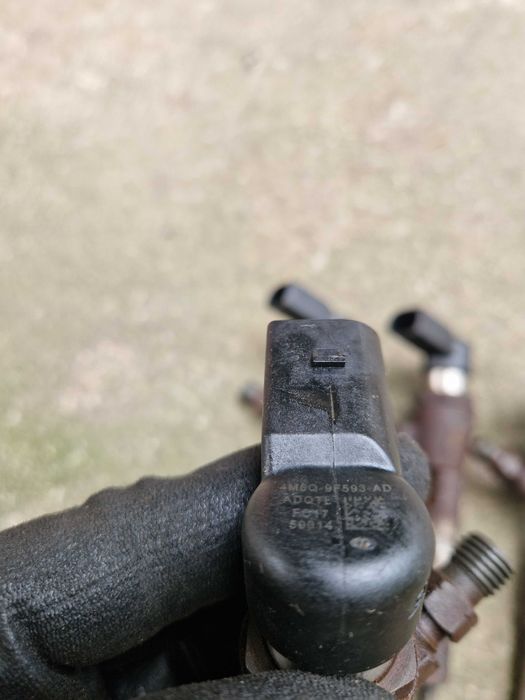 Vand injectoare pentru FORD FOCUS C-Max  1.8 TDCI