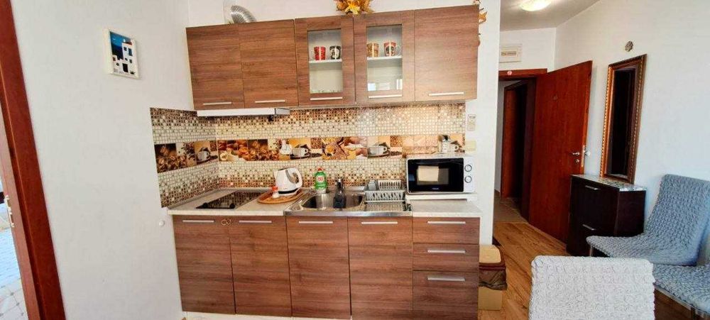 Продава се Двустаен апартамент в Свети Влас - 60 кв.м за 7 €/кв.м - Снимка #2