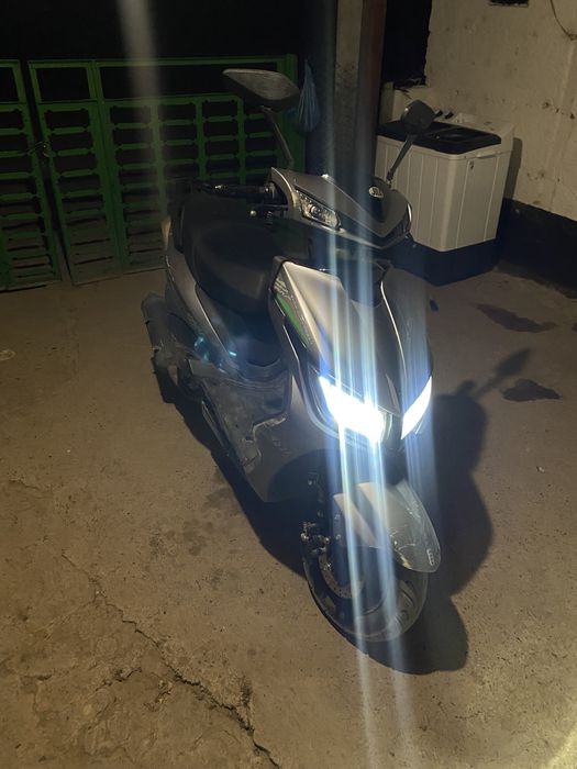 M8 125куб мопед жағдайы ұрып тұр