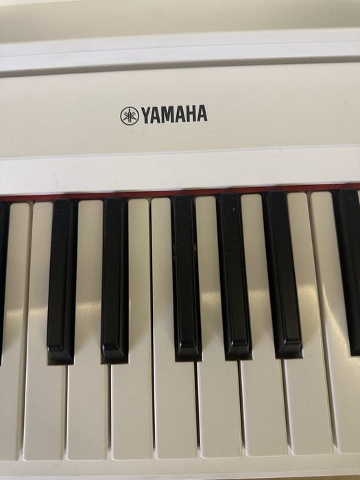 Цифровое пианино Yamaha
