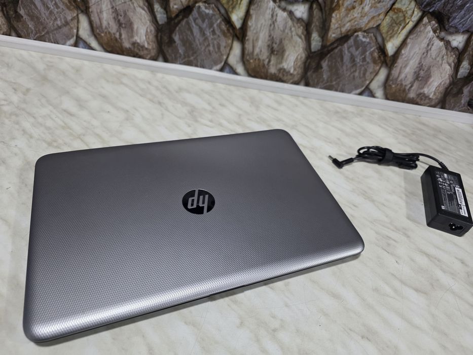 Ноутбук HP c ssd 120 и видеокарта Radeon R5