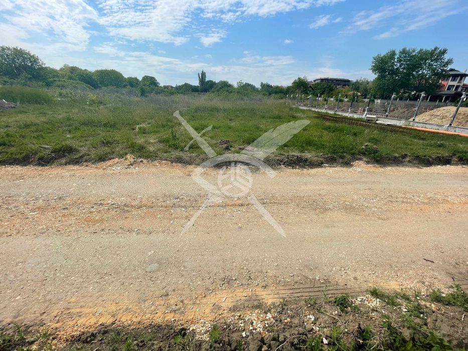 Продава се Парцел в Пловдив, Остромила - 641 кв.м за 222 €/кв.м - Снимка #1