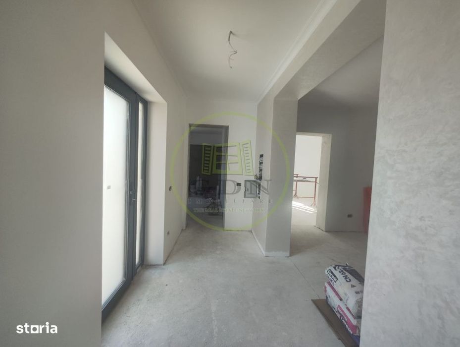 Casa 4 camere, teren 350 mp, localitatea Podari, zona Profi Loco