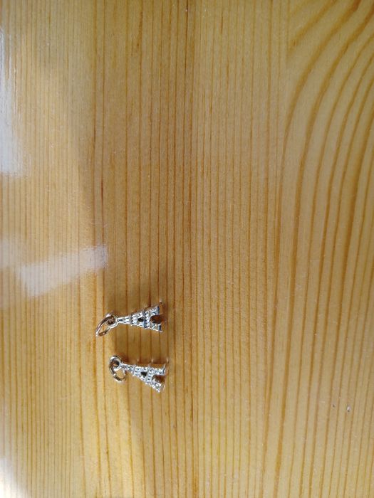 Позлатени висулки - талисмани, буква А, 2 броя