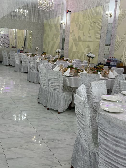 Стулья. Красное дерево