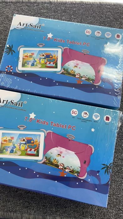 Планшет, ооочень удобный и для детей