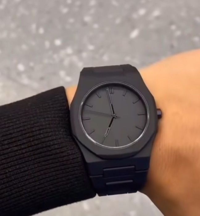 Часы украшения.