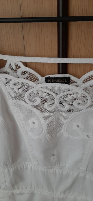 Бяла  рокля на  KENSOL