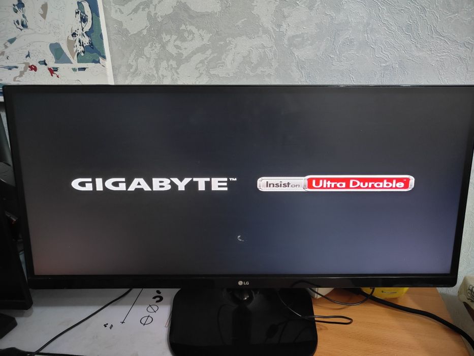 Монитор LG , 25 дюймов в идеальном состоянии, срочная продажа