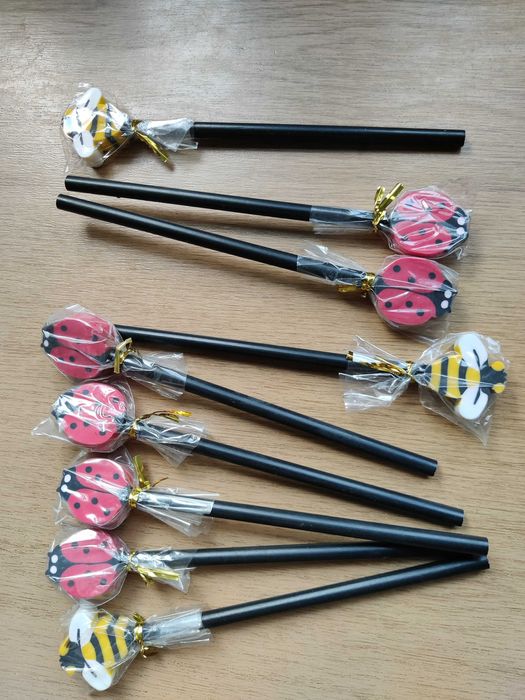 Продавам Моливи ученически - последни 15 броя