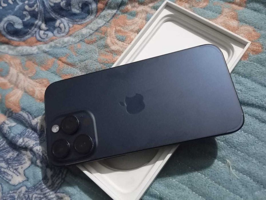 iPhone 15 pro max 256gb