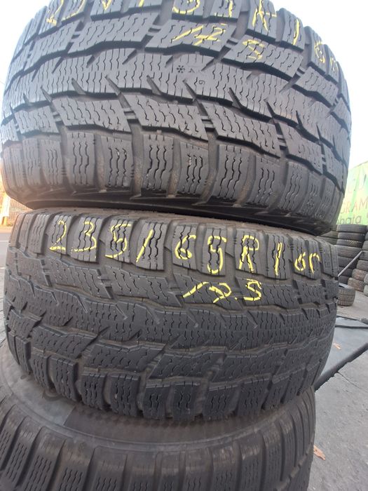 2 anvelope iarna 235/65r16C Nokian Montaj Gratuit