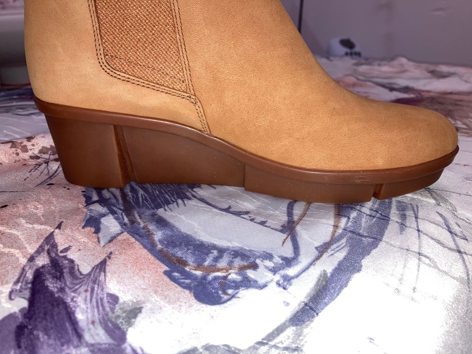 Clark’s дамски боти от набук с платформа -подметка 36,5 номер