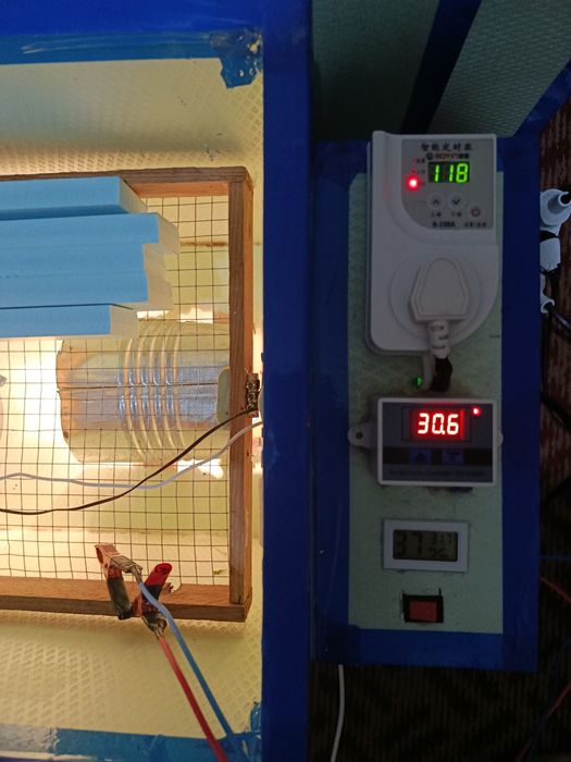 Inkubtor 12v/220volt