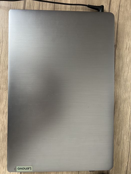 Lenovo Ryzen 3 AMD RADEON