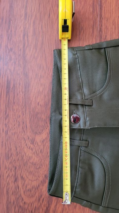 Pantaloni cerati
