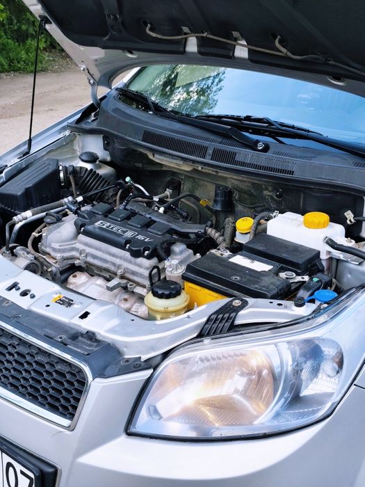 Продам Chevrolet Nexia на автомате.