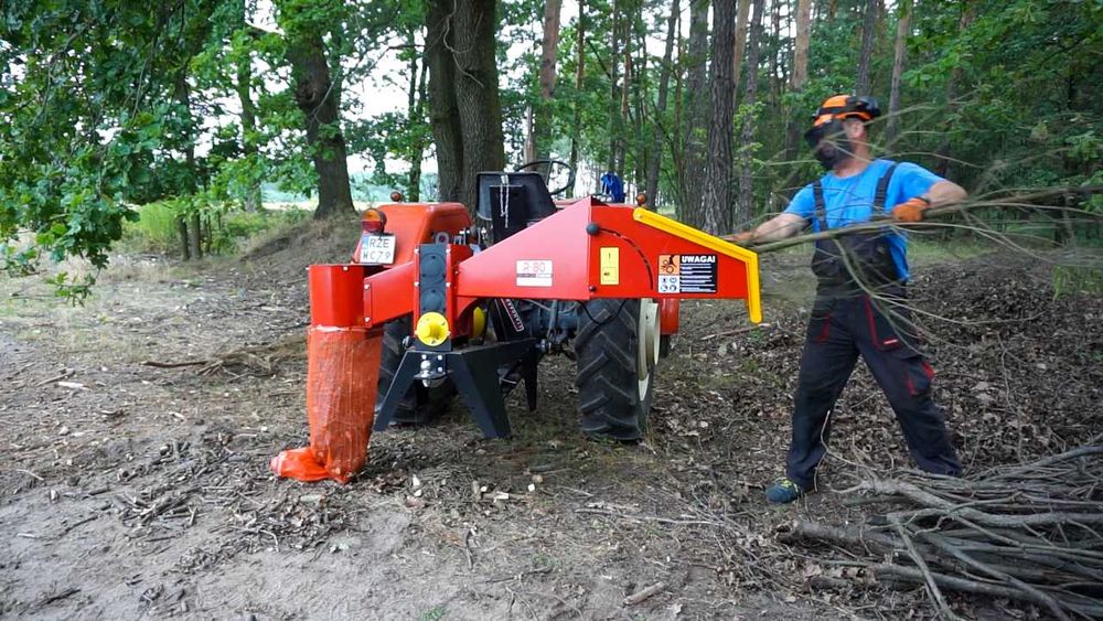 tocător crengi la tractor  r 80