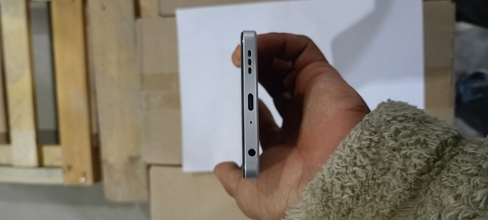 Oppo телефон сотилади