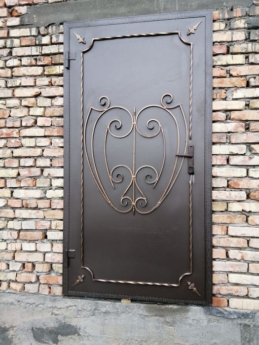 Металлические двери
