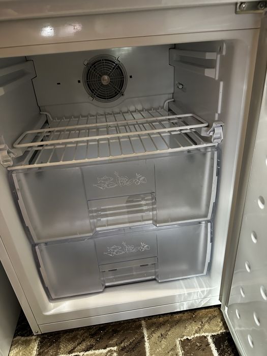 Срочно! Холодильник Beko!