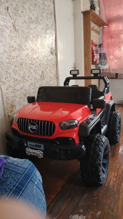 Detskiy mashina sotiladi.