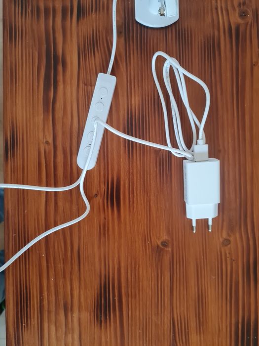 Lampă birou LED cu brat ajustabil– negru
