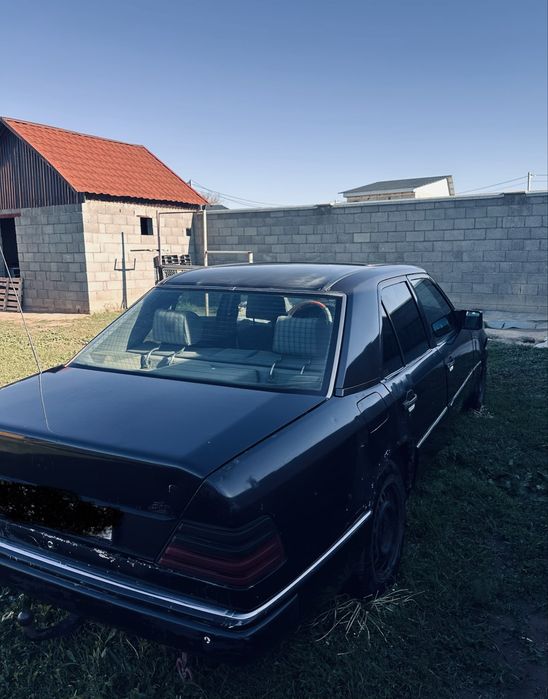 Мерседес 124 обем 2.3