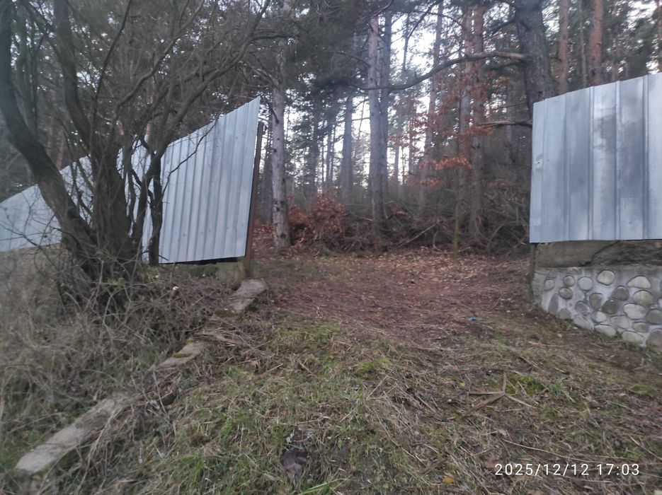 Продавам парцел на язовир Искър