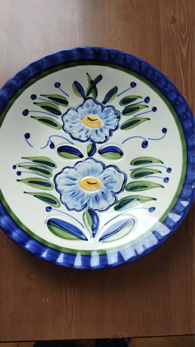 Декоративна керамична чиния за стена Claudio Bernini – ръчно рисувана