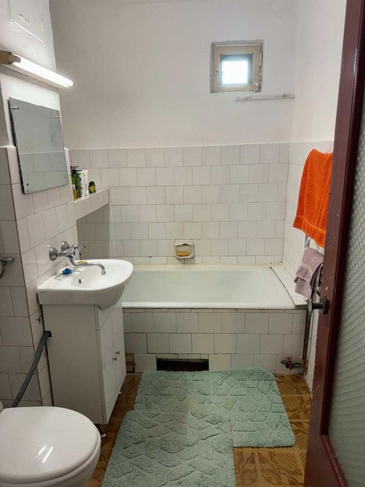apartament 3 camere decomandat de inchiriat