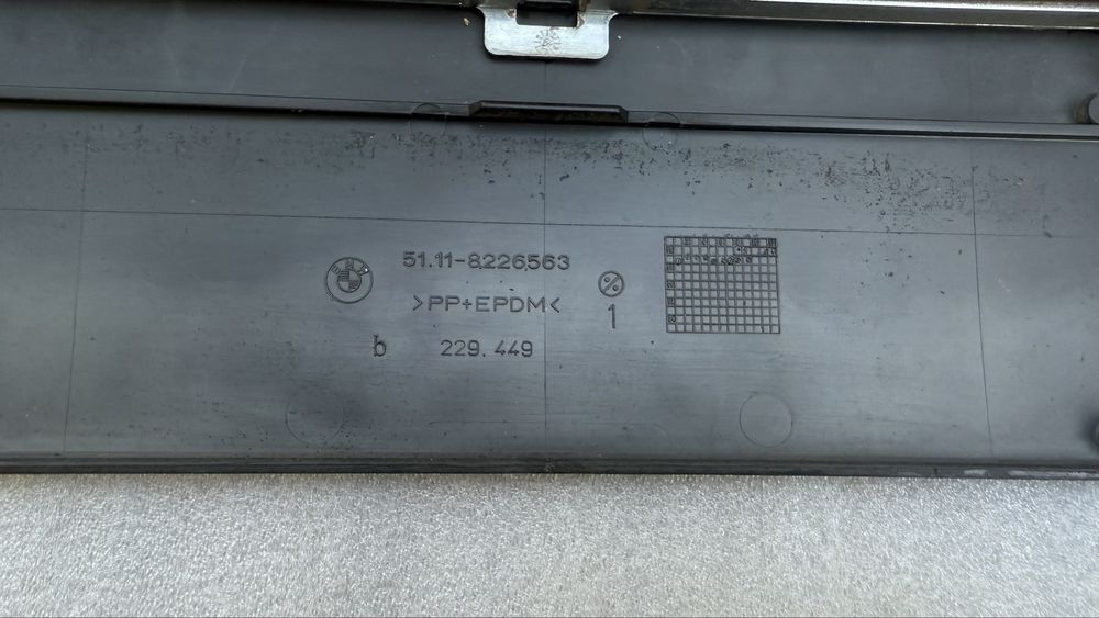 Молдинги переднего бампера BMW e39