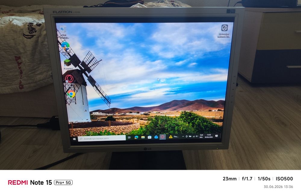 Монитор LG Flatron