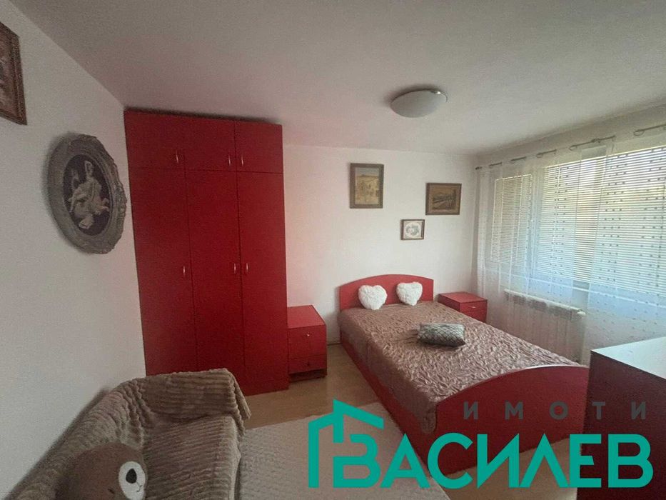 Дава се под наем Двустаен апартамент в София, Център - 48 кв.м за 448.8 € - Снимка #2