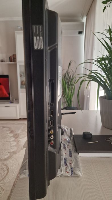 Телевизор "Samsung"