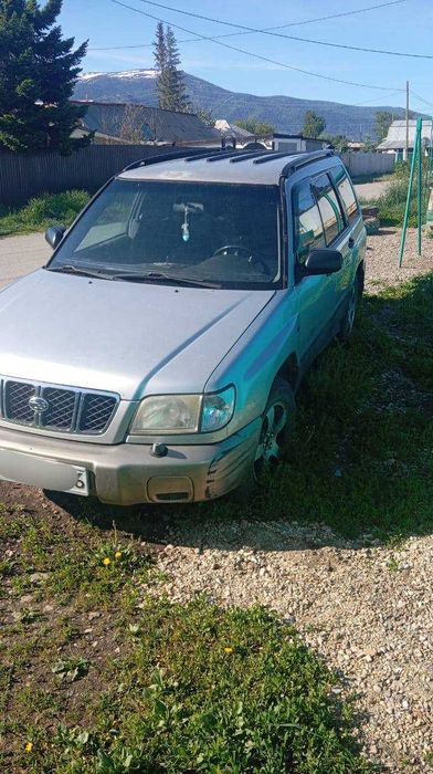 Продам машину subaru