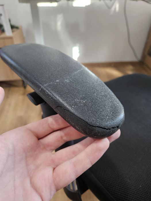 Офис стол 2 броя